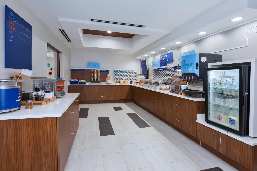 hotel image 13