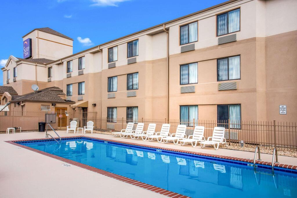 hotel image 16