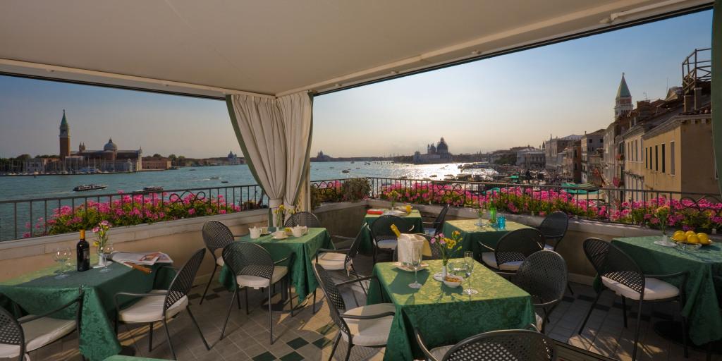 hotel image 10
