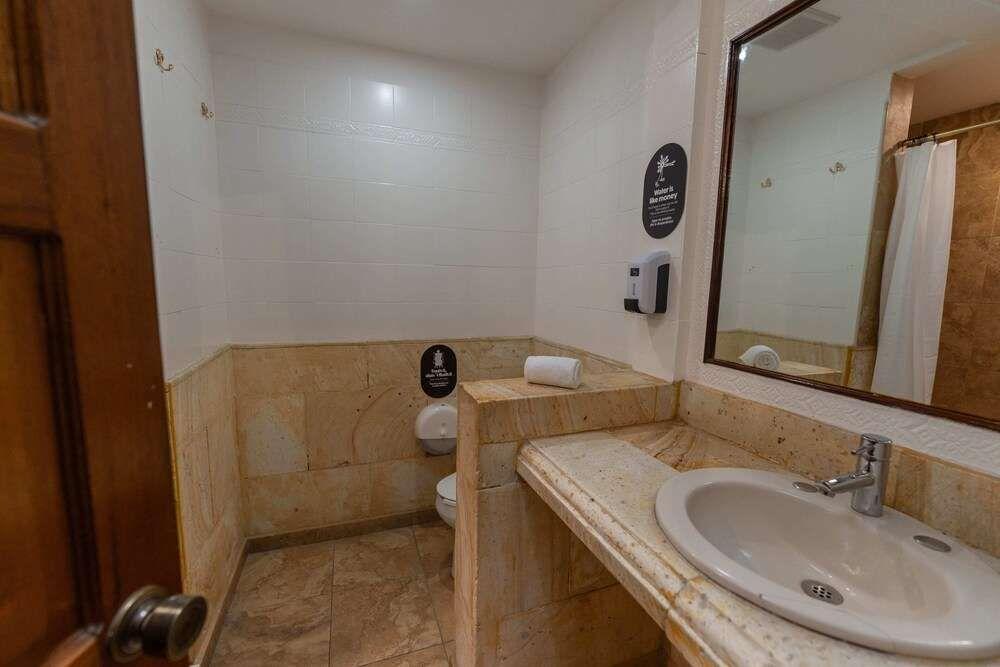 hotel image 13