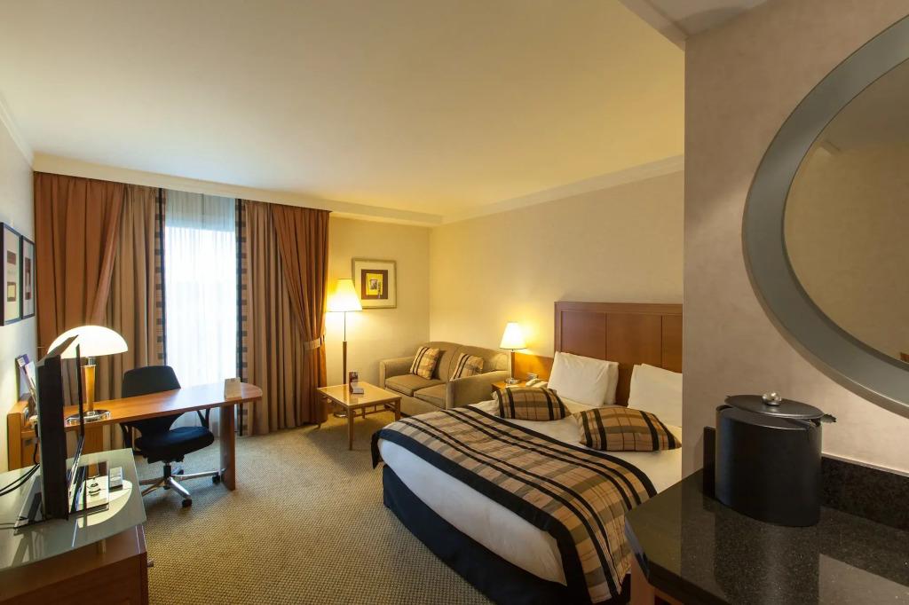hotel image 16