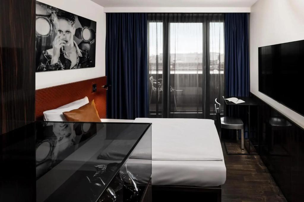 hotel image 11