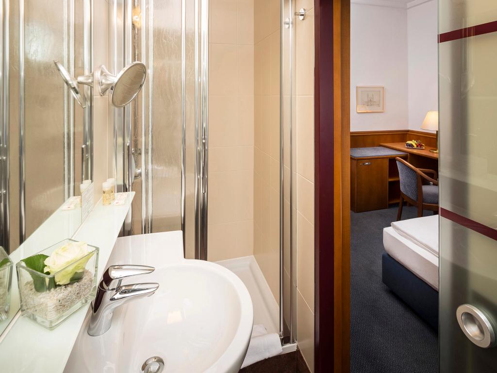 hotel image 10