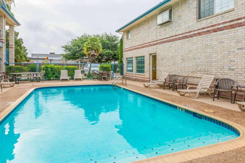 hotel image 8