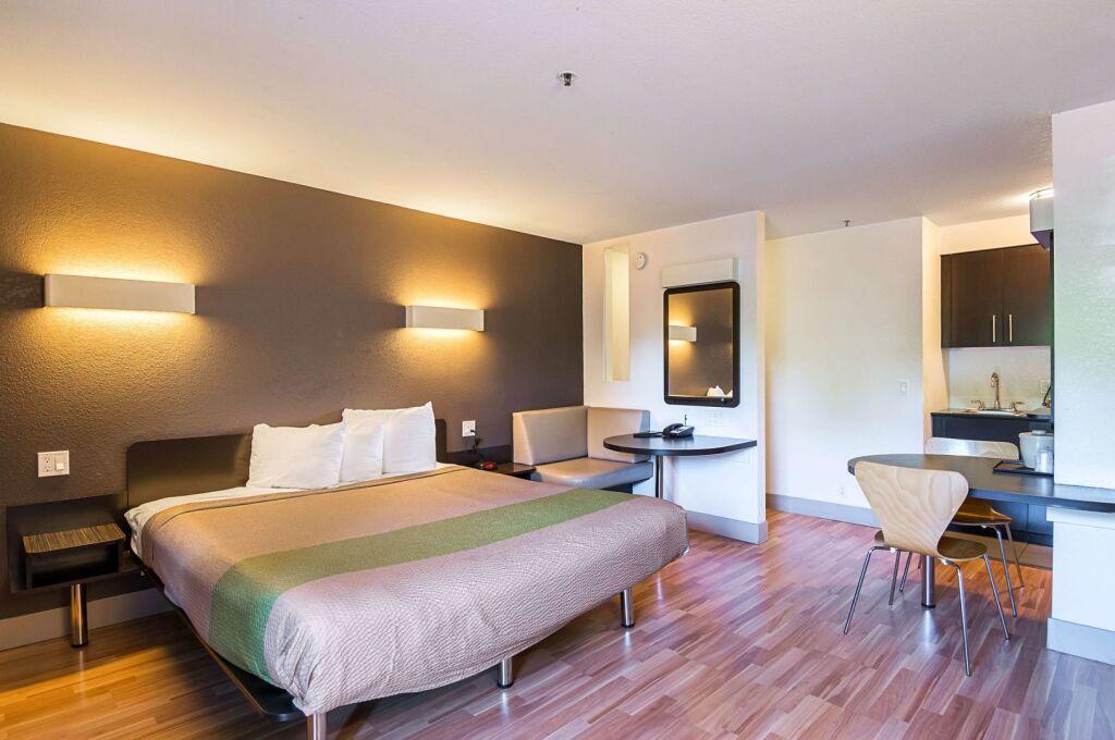 hotel image 8