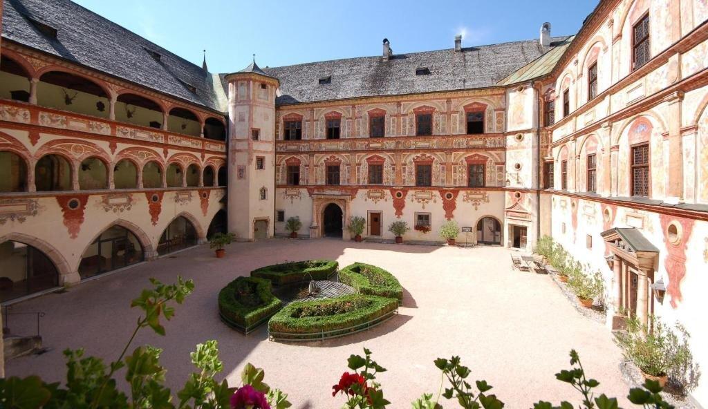 hotel image 10
