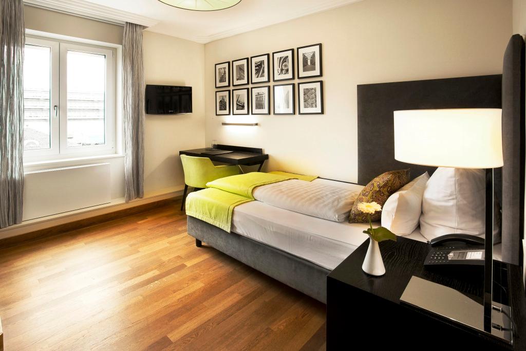 hotel image 8
