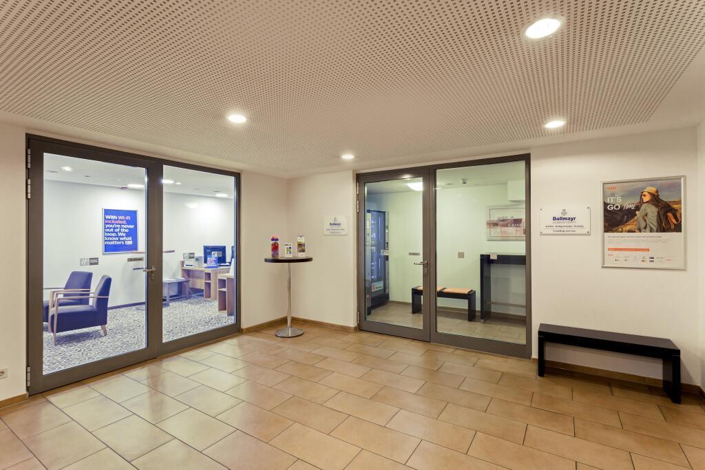 hotel image 16