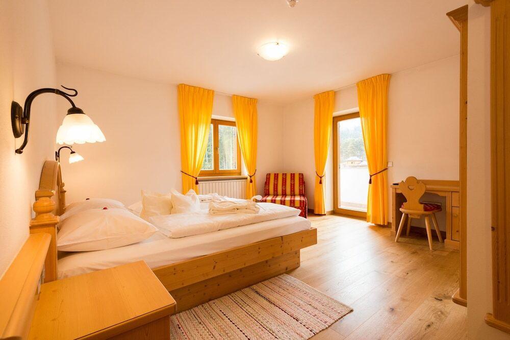 hotel image 16