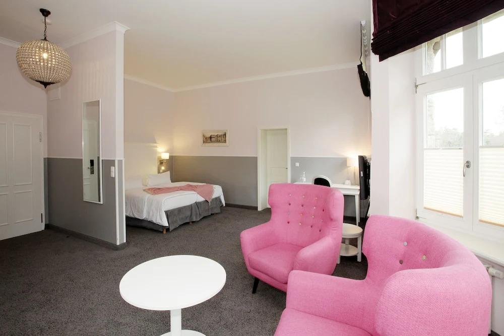 hotel image 13