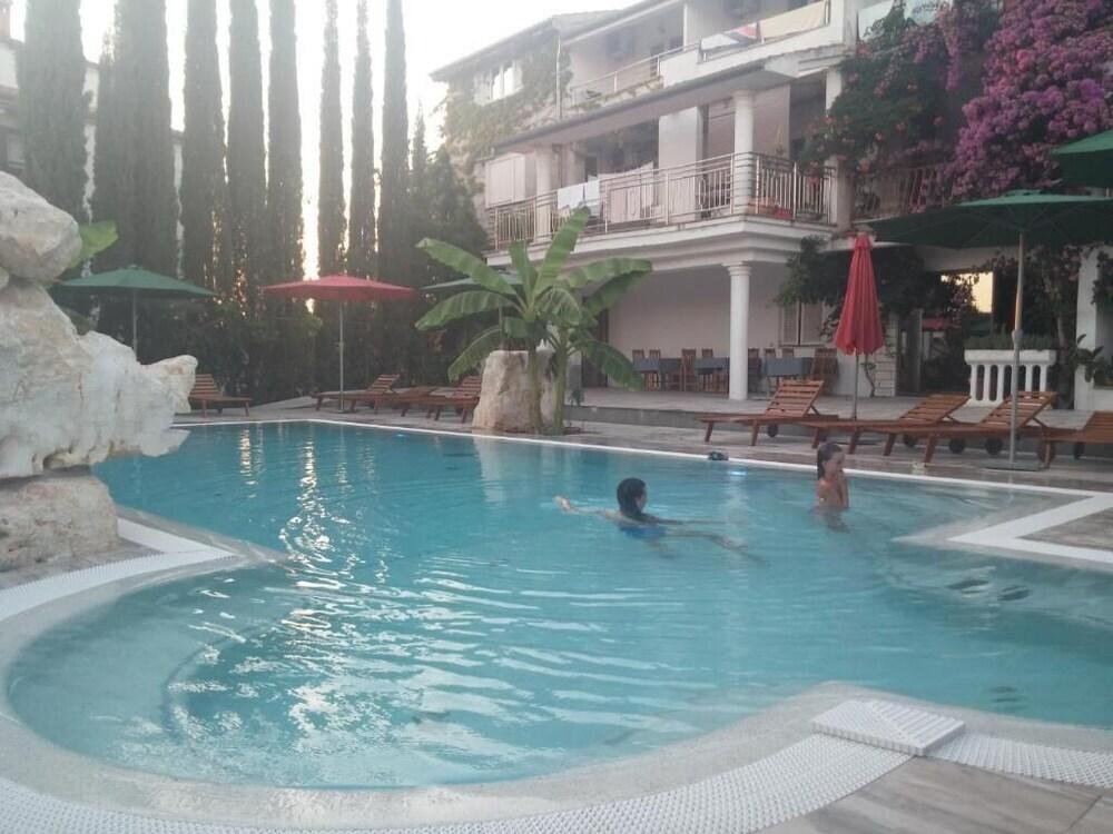 hotel image 16
