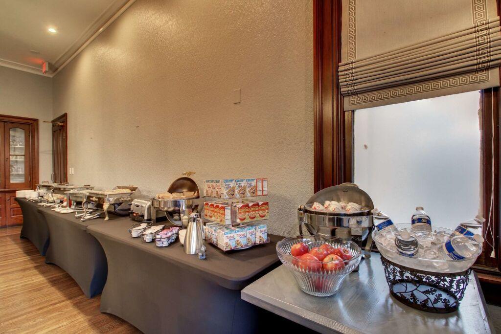 hotel image 12