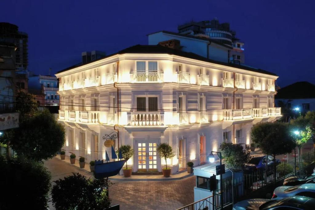 hotel image 10