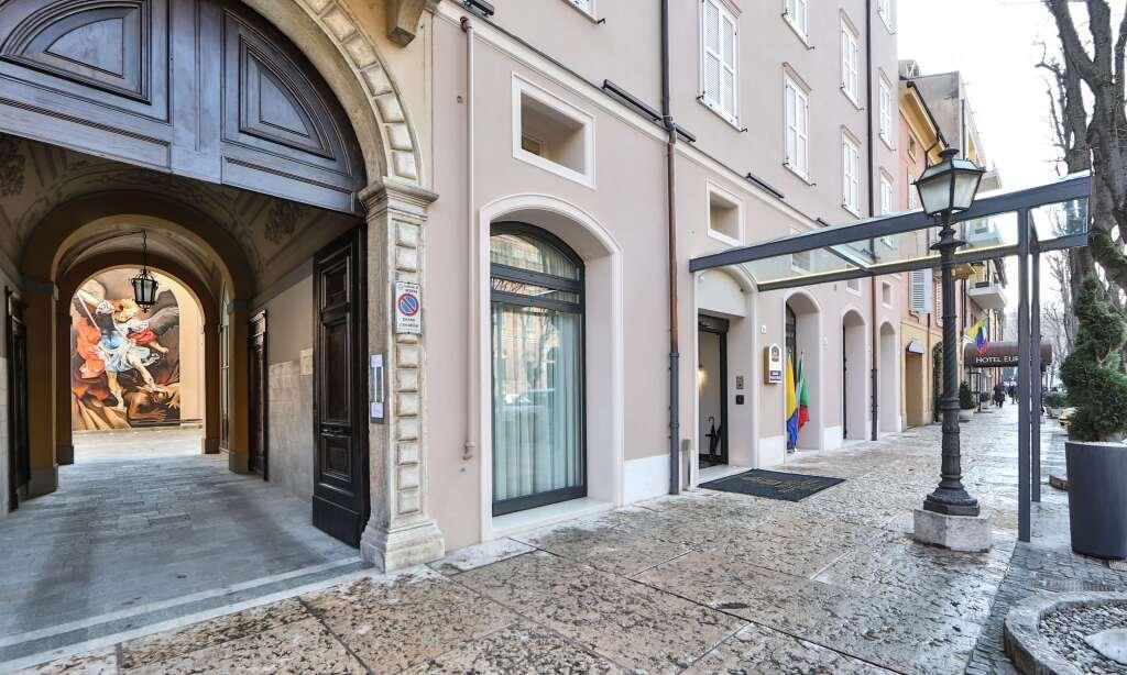 hotel image 38