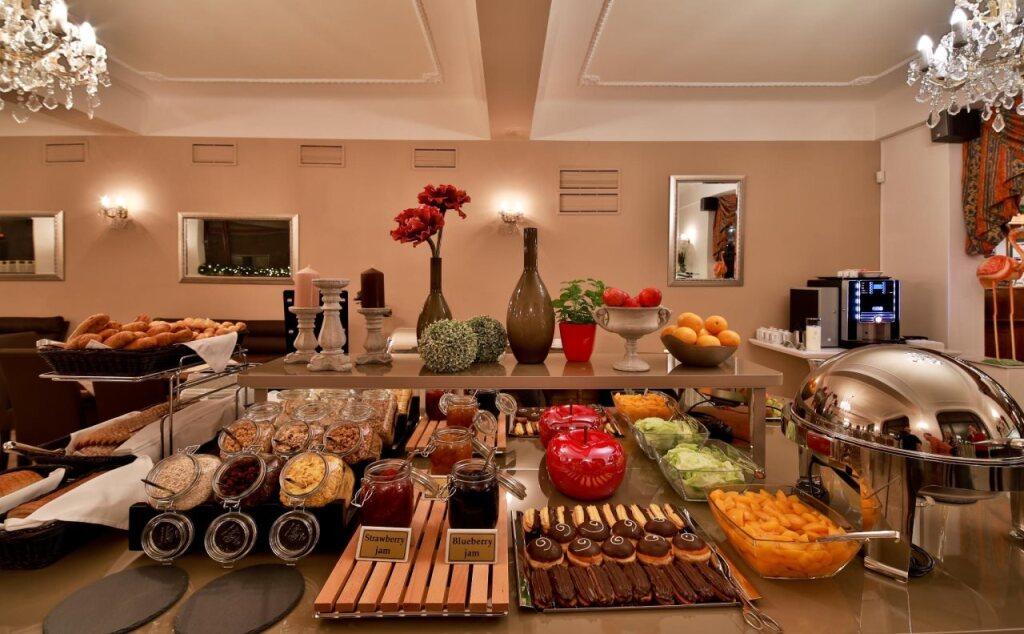 hotel image 10