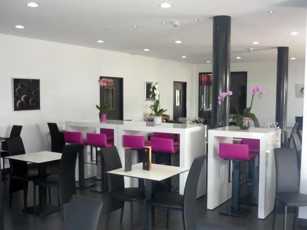hotel image 12