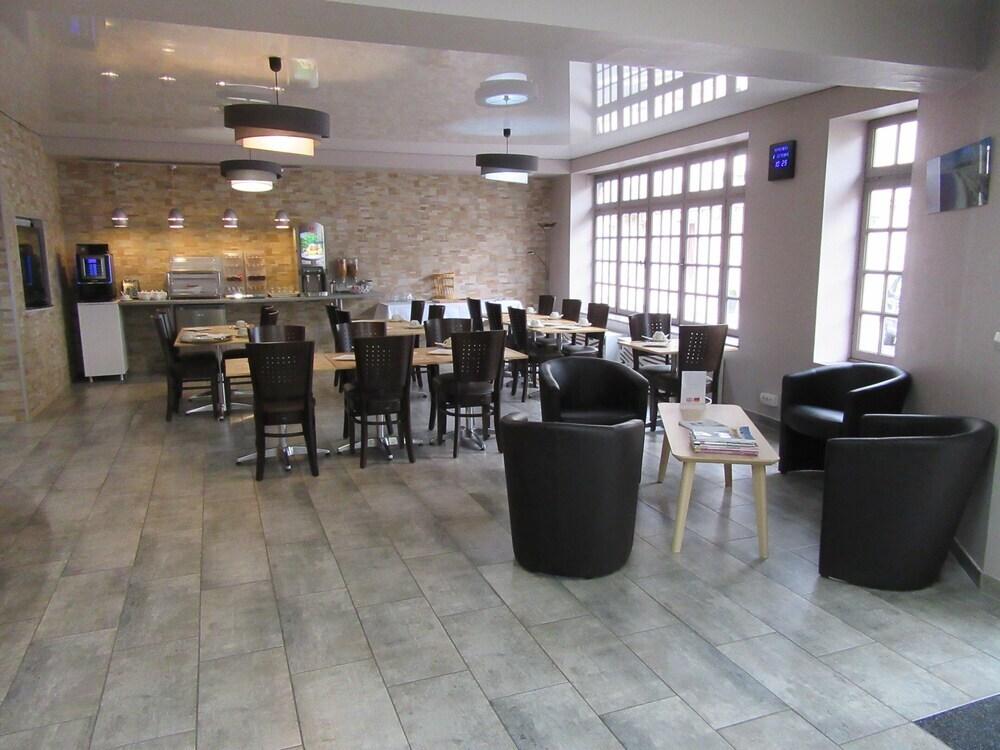 hotel image 12