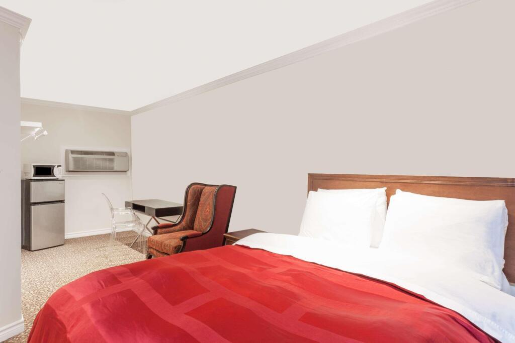 hotel image 9