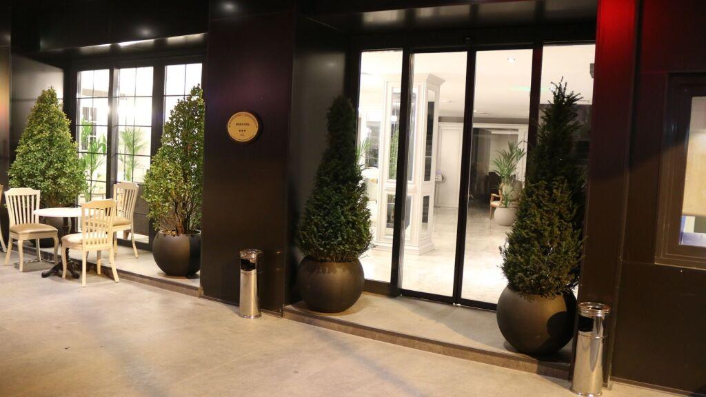 hotel