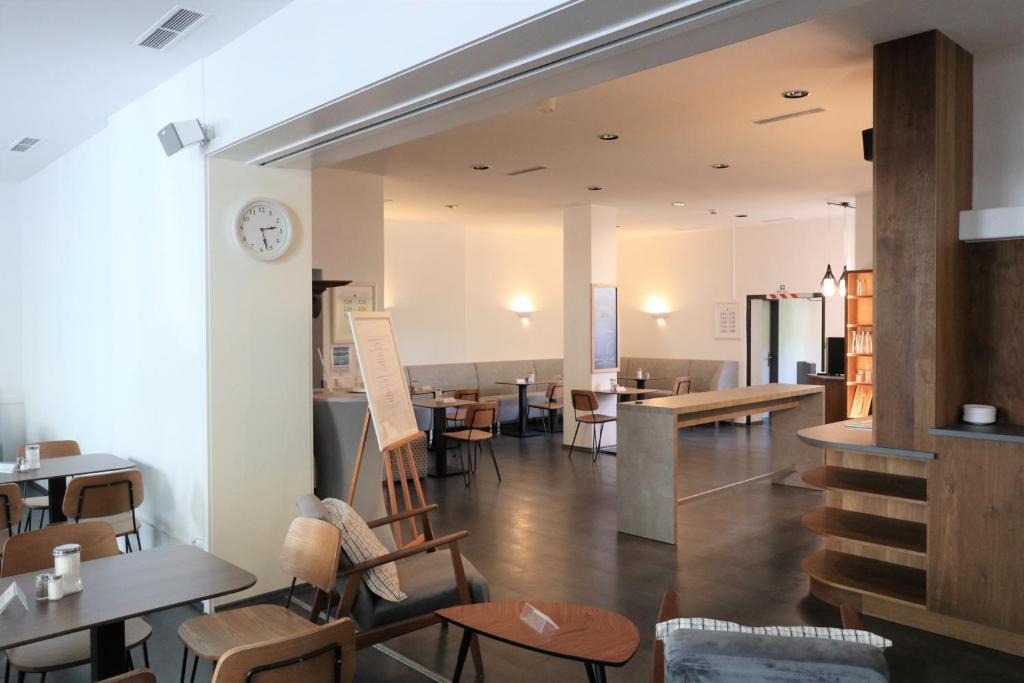hotel image 11