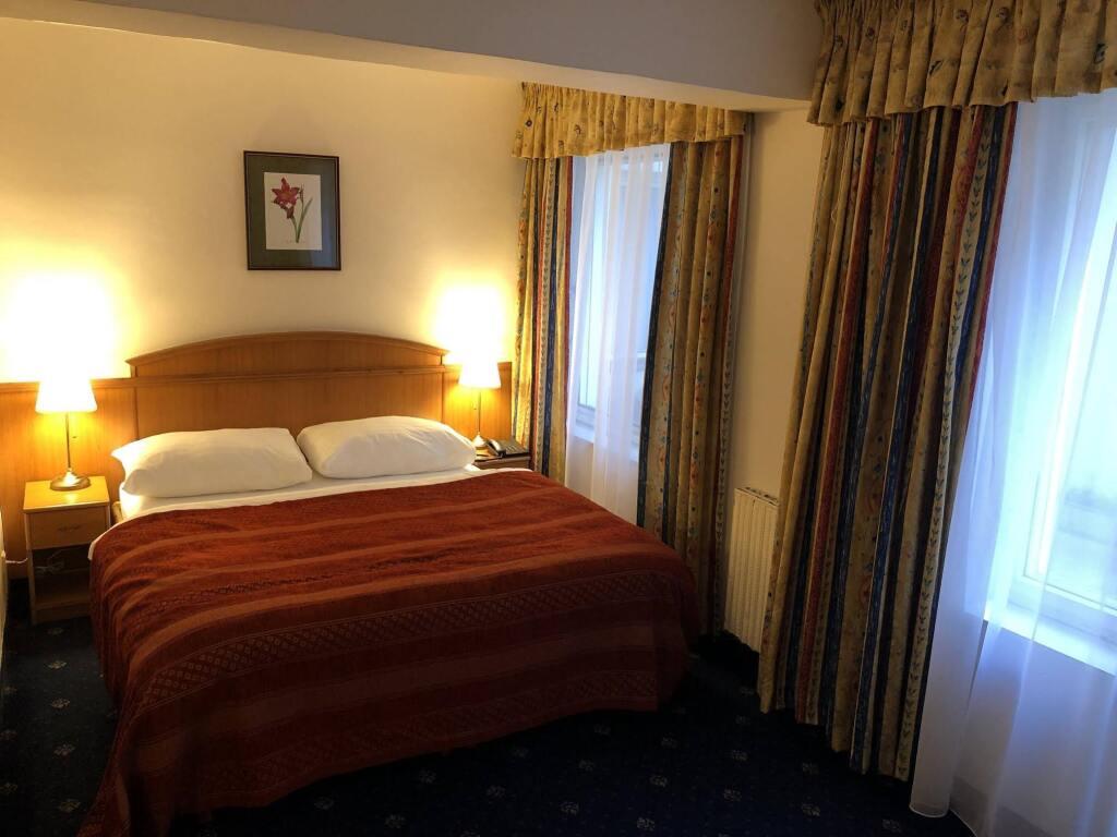 hotel image 12