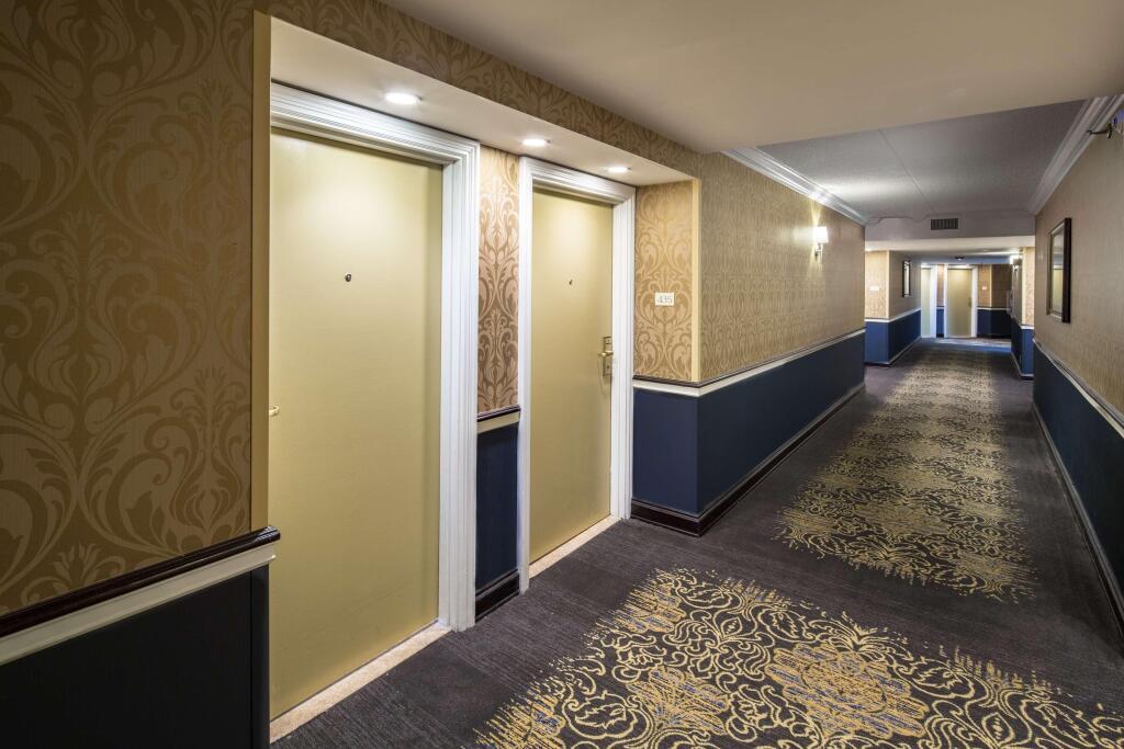 hotel image 12