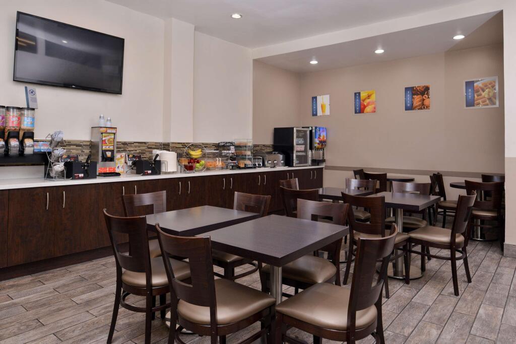 hotel image 10