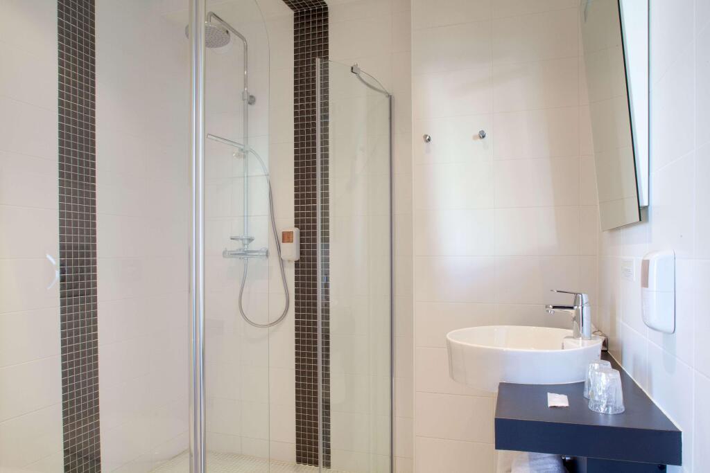 hotel image 13