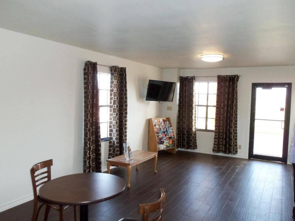 hotel image 8
