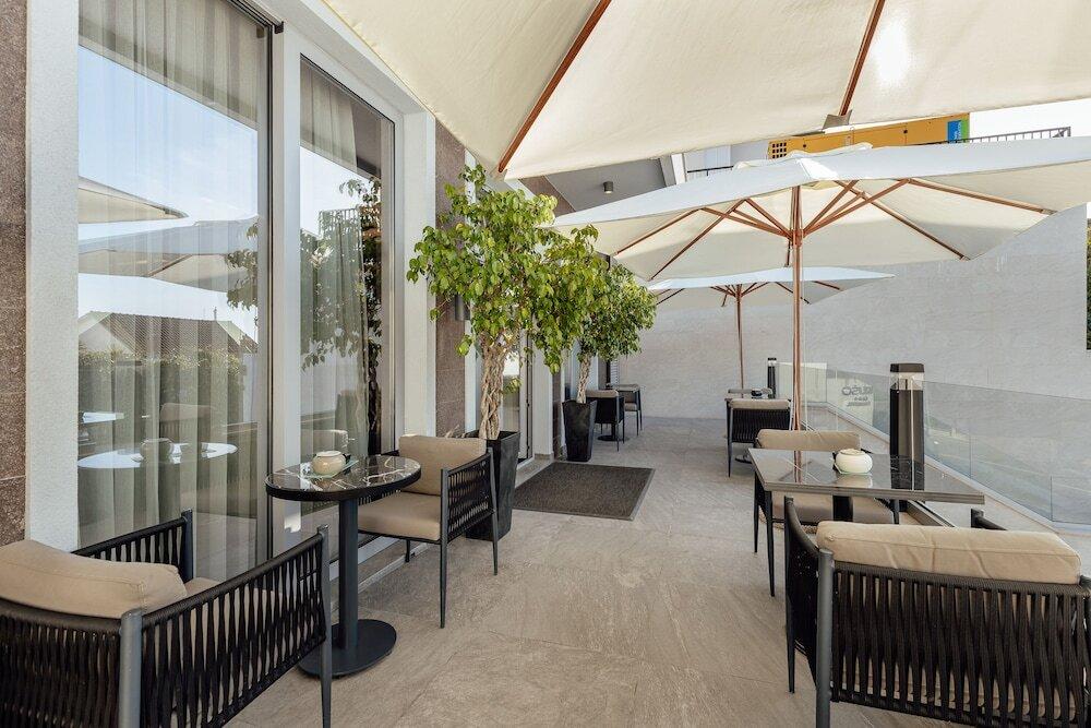 hotel image 10