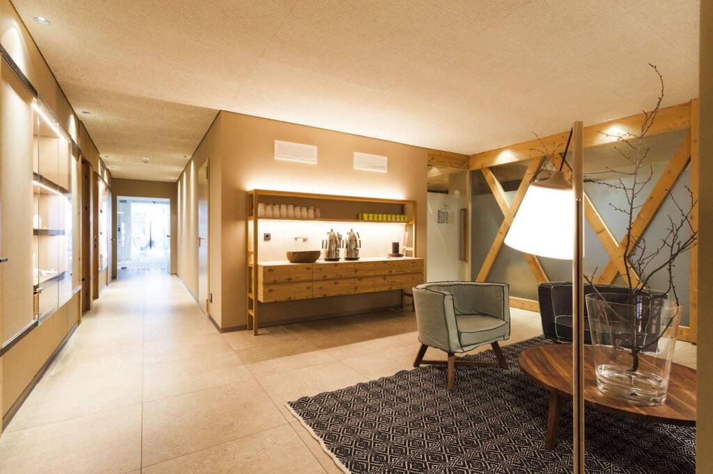 hotel image 16