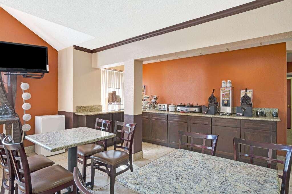 hotel image 10