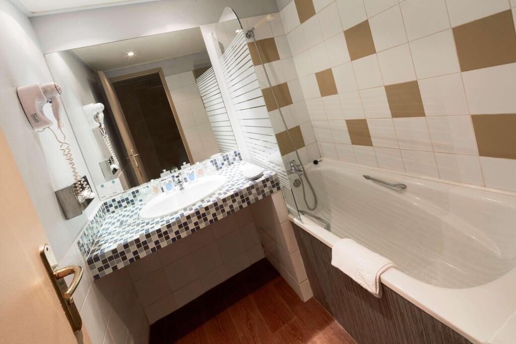 hotel image 16
