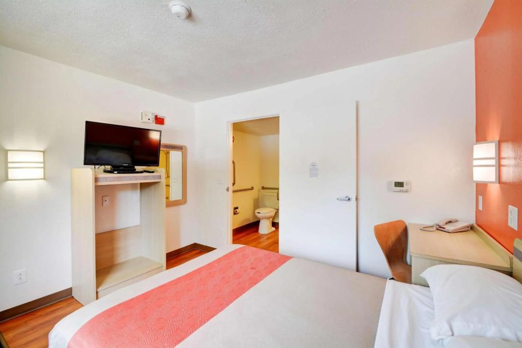 hotel image 10