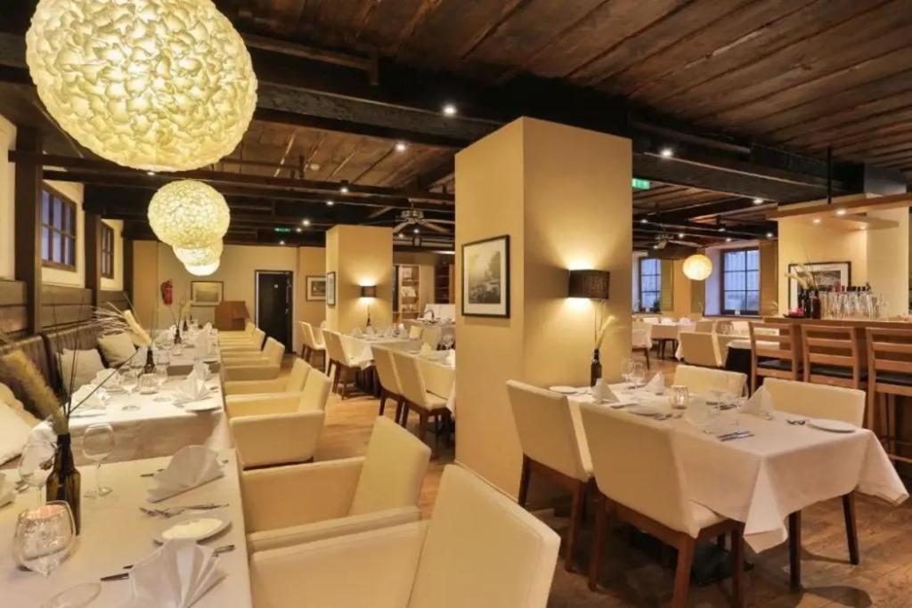 hotel image 36