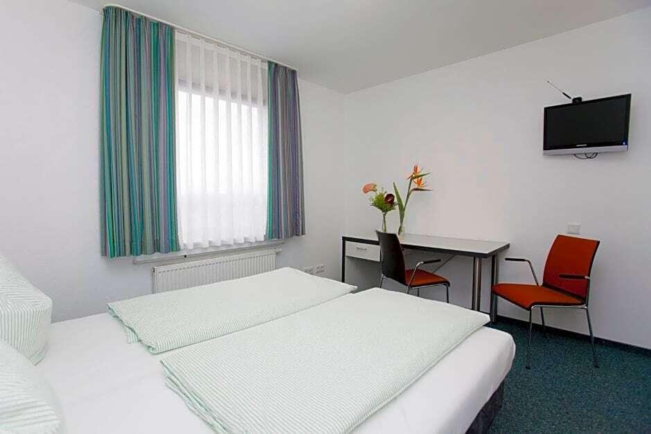 hotel image 10