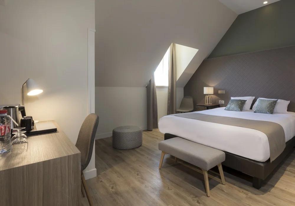 hotel image 16