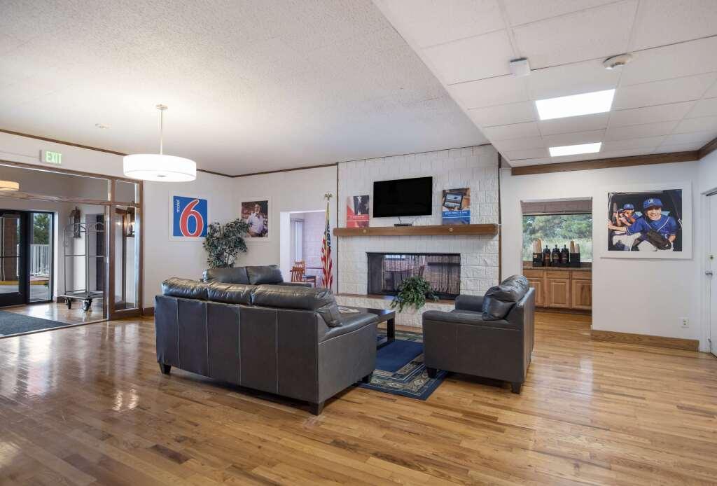 hotel image 9