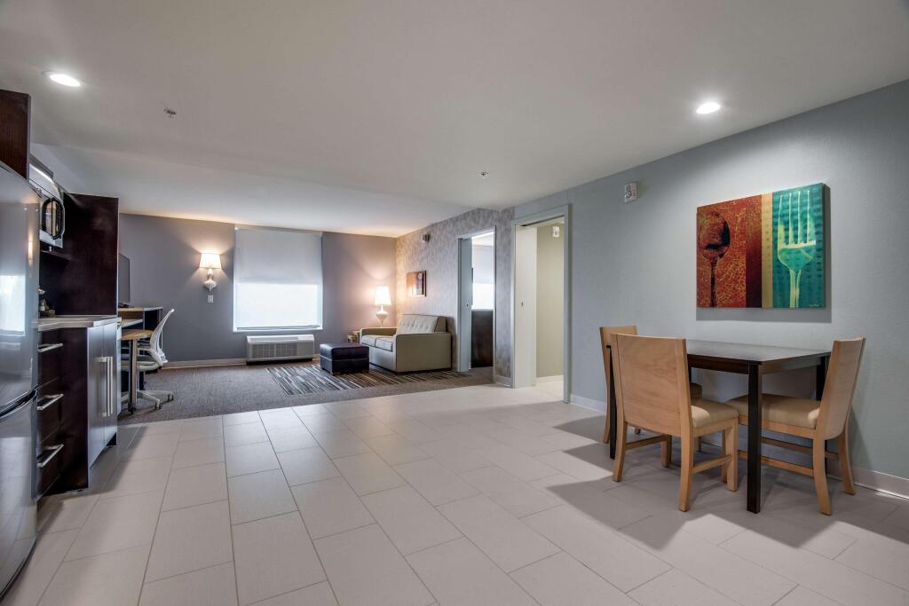 hotel image 10