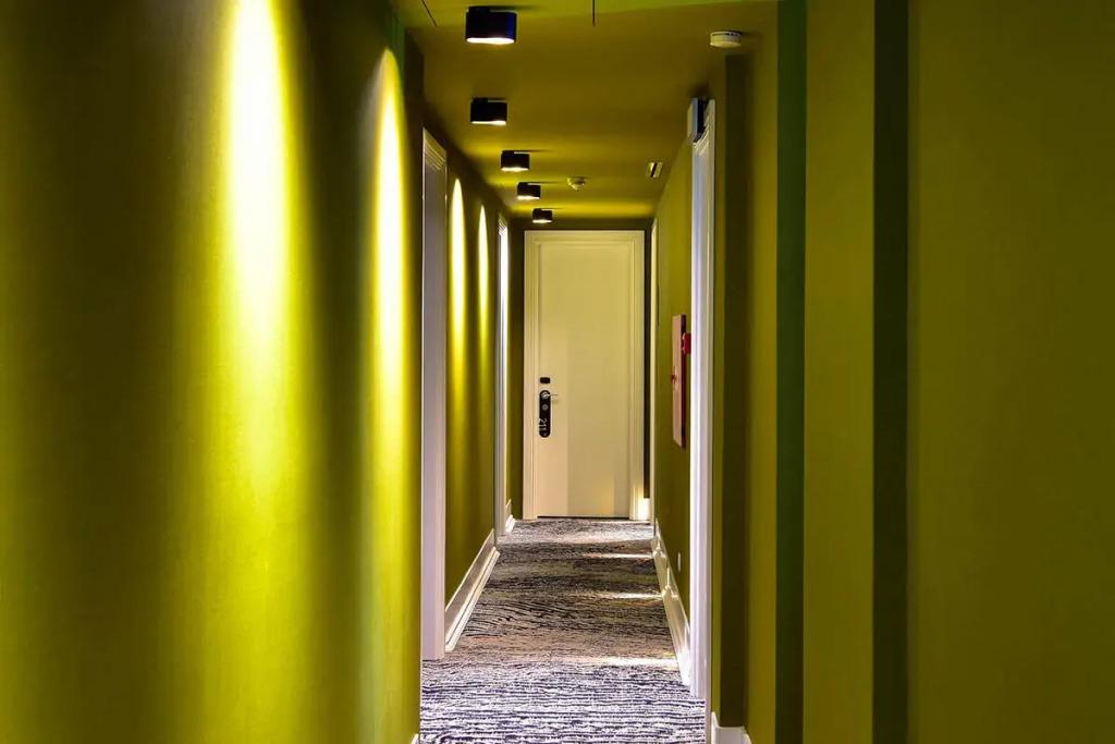 hotel image 16
