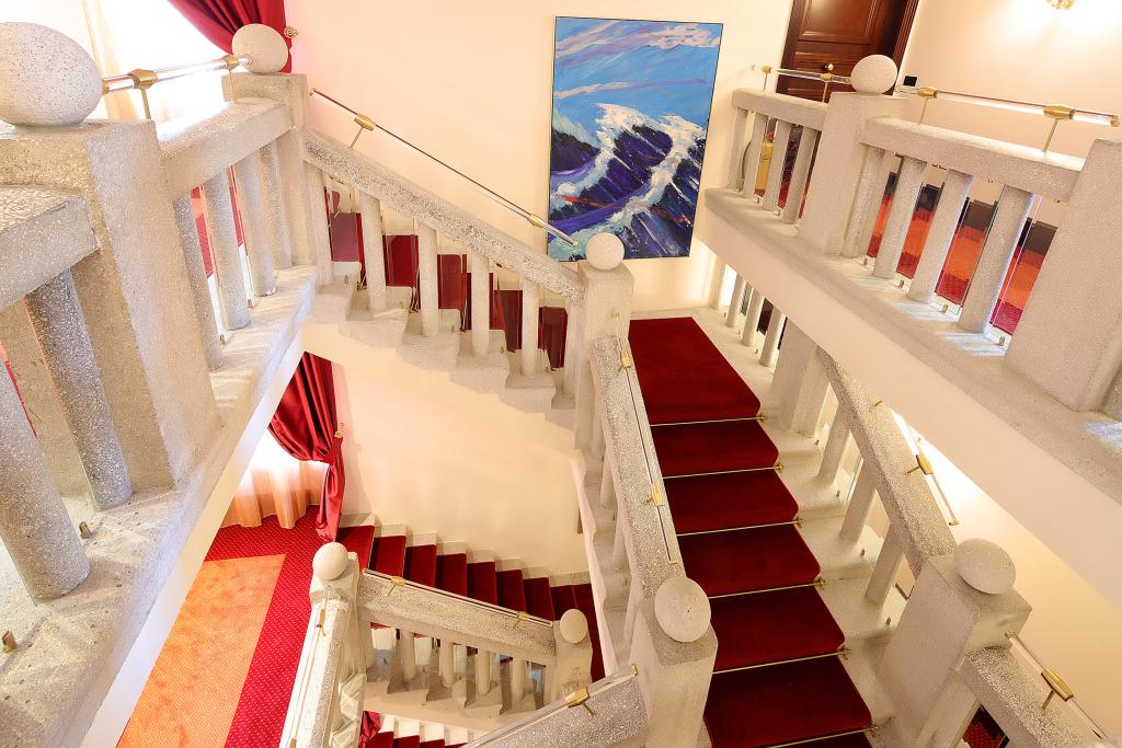 hotel image 16