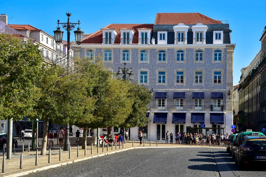 hotel image 12