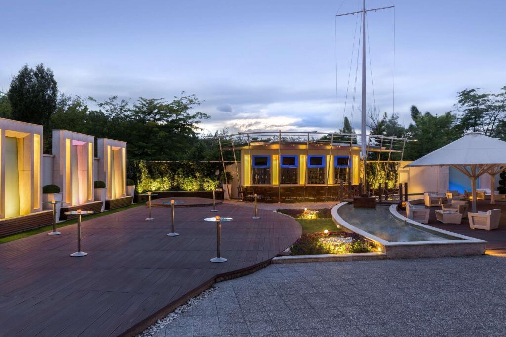 hotel image 13
