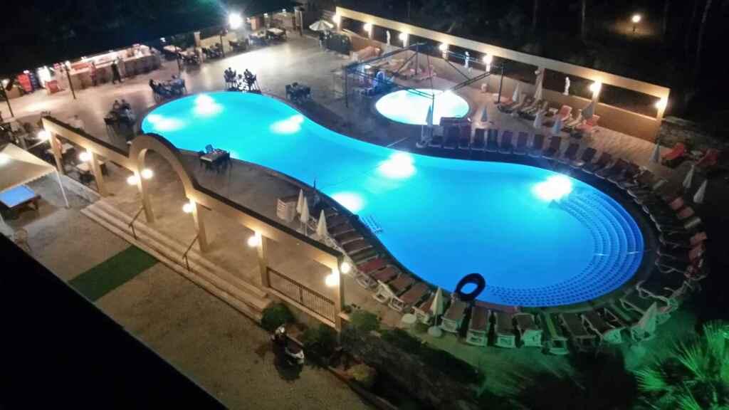 hotel image 16