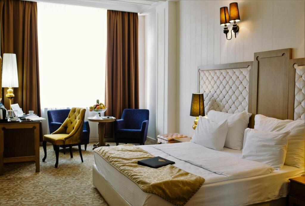 hotel image 8