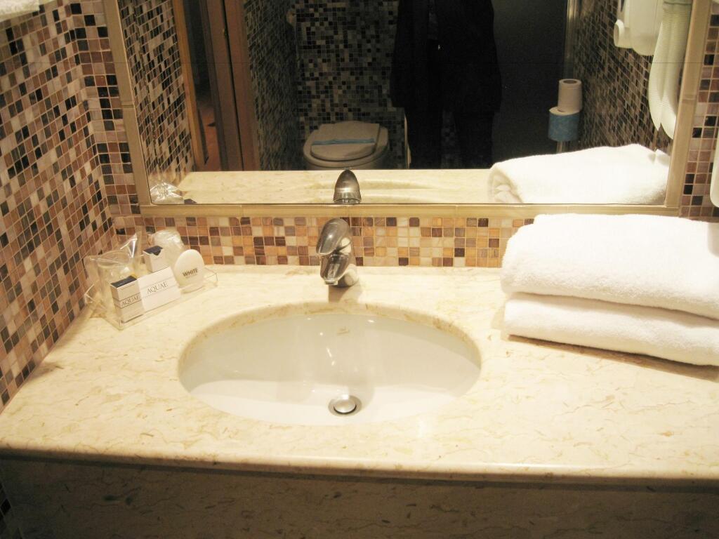 hotel image 12