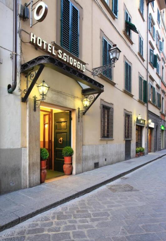 hotel image 16