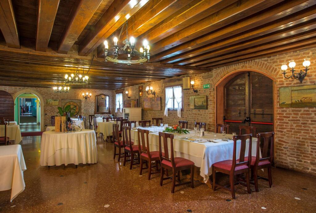 hotel image 38