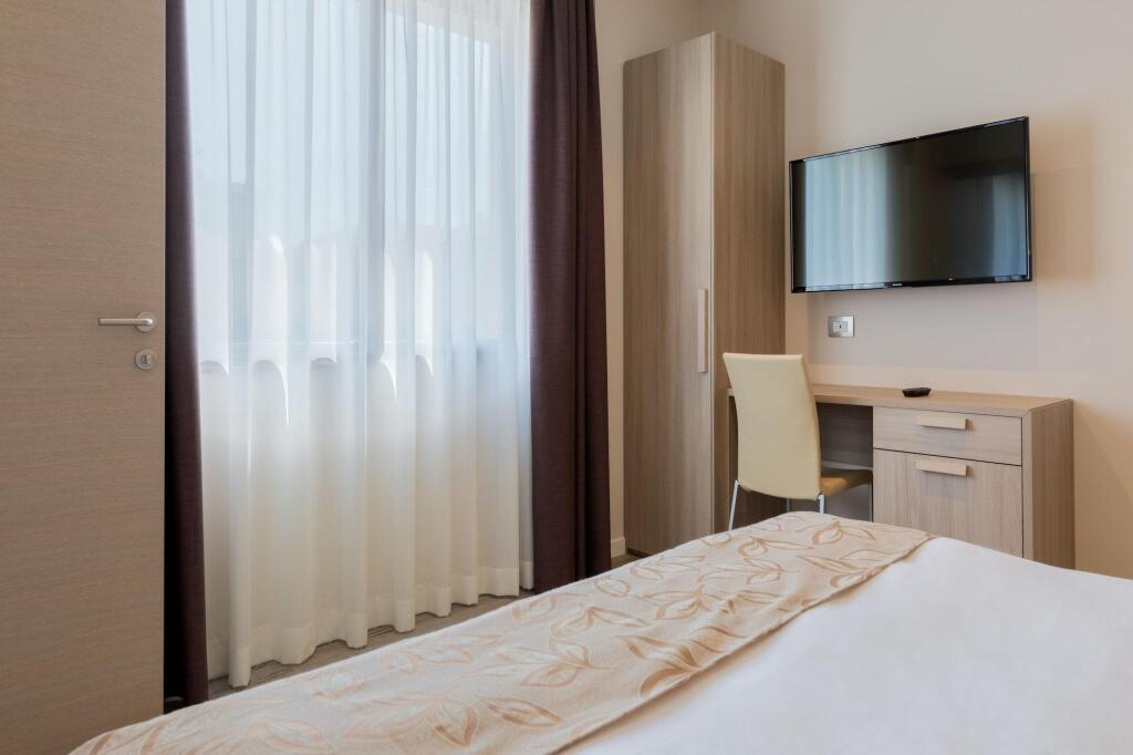 hotel image 12