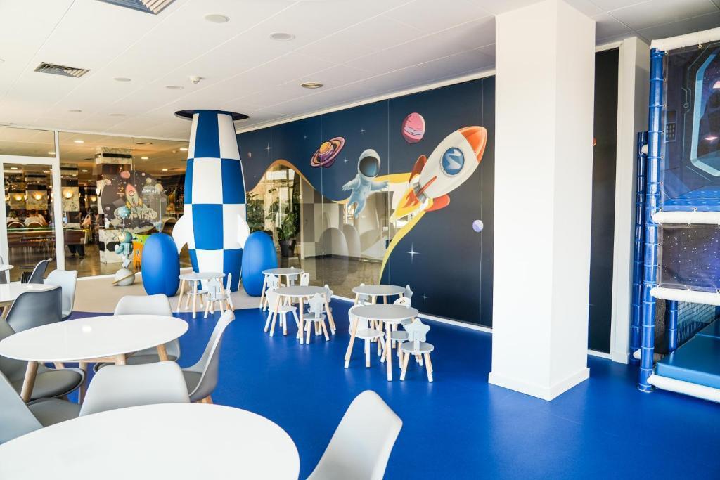 hotel image 16